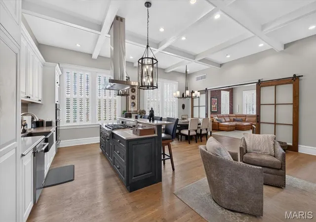 Photo 4 of Single family home for sale at 2220 Menard St, Saint Louis, MO 63104 | MLS# MIS26065712 | Listing updated on 2026-10-27
