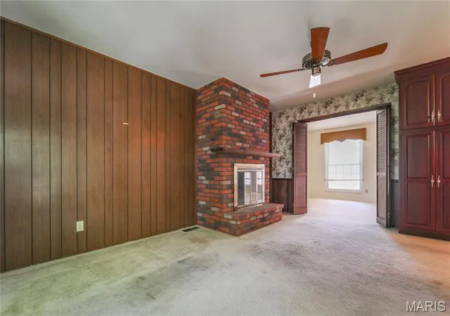 Photo 3 of Sale Pending at 1333 Sherbrooke Rd, Saint Charles, MO 63303 | MLS# MIS26065713 | Listing updated on 2026-10-18