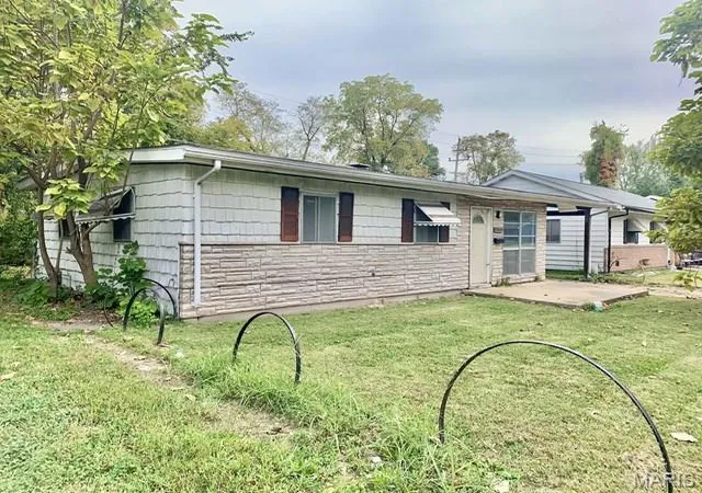 Photo 3 of Single family home for sale at 905 E 5th Street, East Saint Louis, IL 62206 | MLS# MIS26065716 | Listing updated on 2026-10-13