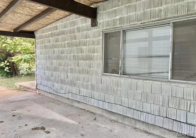 Photo 4 of Single family home for sale at 905 E 5th Street, East Saint Louis, IL 62206 | MLS# MIS26065716 | Listing updated on 2026-10-13