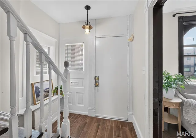 Photo 4 of Sale Pending at 3005 Minnesota Ave, Saint Louis, MO 63118 | MLS# MIS26065717 | Listing updated on 2026-10-19