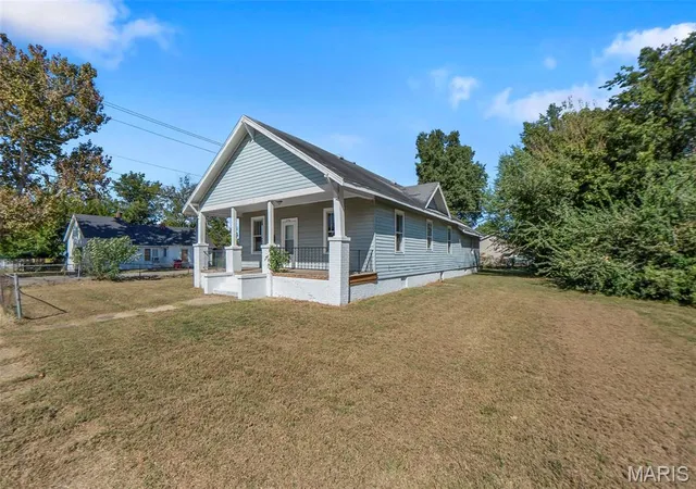 Photo 1 of Single family home for sale at 256 William St, Sikeston, MO 63801 | MLS# MIS26065729 | Listing updated on 2026-10-13