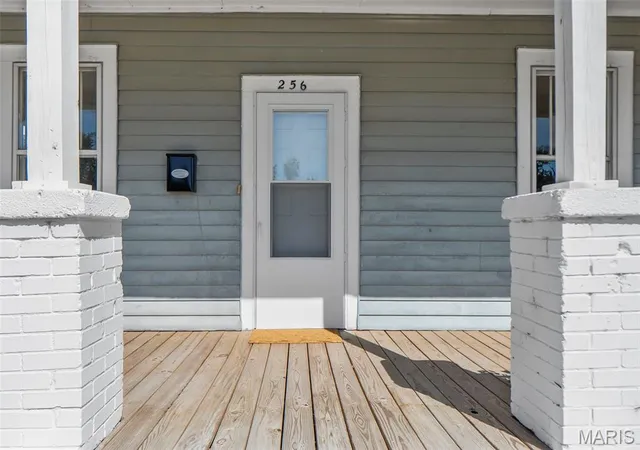 Photo 3 of Single family home for sale at 256 William St, Sikeston, MO 63801 | MLS# MIS26065729 | Listing updated on 2026-10-13
