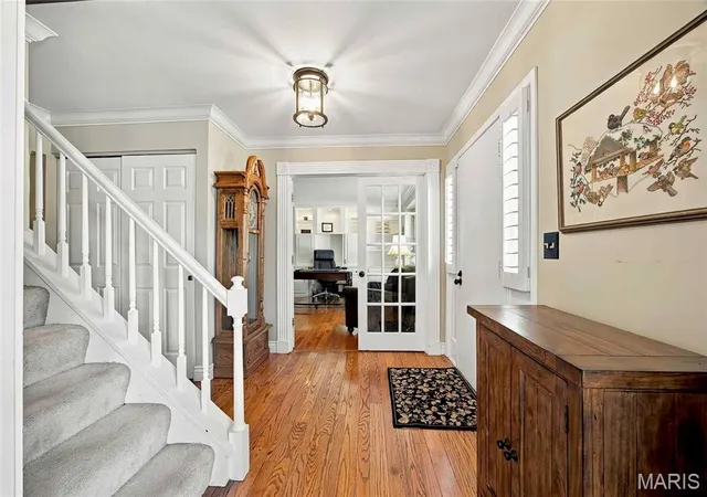 Photo 2 of Single family home for sale at 15610 Cedarmill Dr, Chesterfield, MO 63017 | MLS# MIS26065736 | Listing updated on 2026-10-22