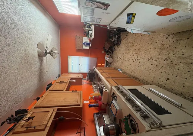 Photo 4 of Sale Pending at 1332 Central Ave, Saint Louis, MO 63139 | MLS# MIS26065741 | Listing updated on 2026-10-15