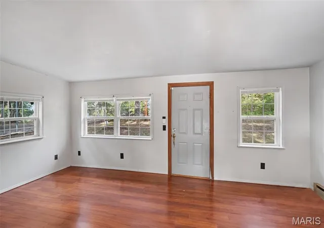 Photo 3 of Single family home for sale at 7411 Summit Dr, Cedar Hill, MO 63016 | MLS# MIS26065758 | Listing updated on 2026-10-19