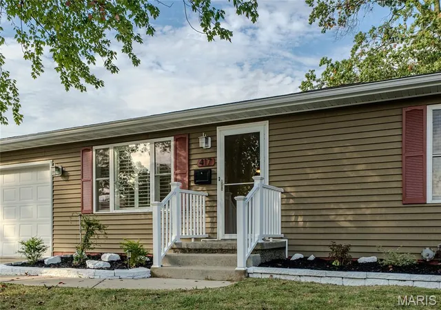 Photo 4 of Single family home for sale at 417 Notre Dame Ave, Edwardsville, IL 62025 | MLS# MIS26065773 | Listing updated on 2026-10-20