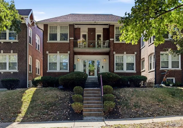 Photo 1 of Sale Pending at 6416 Alamo Ave #2E, Saint Louis, MO 63105 | MLS# MIS26065778 | Listing updated on 2026-10-28