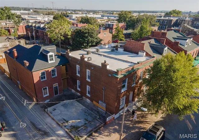 Photo 2 of Multi family home for sale at 2018 S 9th Street, St Louis, MO 63104 | MLS# MIS26065791 | Listing updated on 2026-10-17