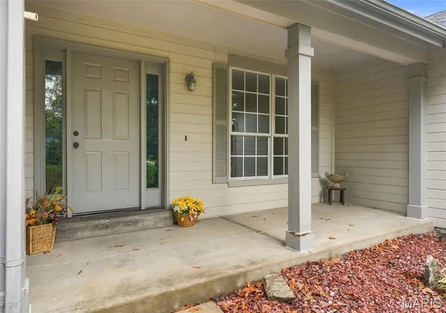 Photo 3 of Single family home for sale at 3877 Hwy D, Defiance, MO 63341 | MLS# MIS26065793 | Listing updated on 2026-10-19