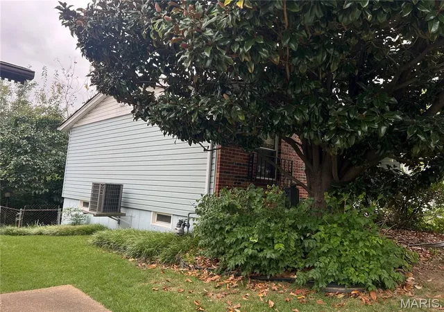 Photo 2 of Single family home for sale at 1874 San Lucas Ln, Fenton, MO 63026 | MLS# MIS26065796 | Listing updated on 2026-10-17
