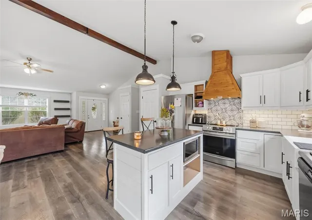Photo 1 of Single family home for sale at 10026 Rolling Hills Rd, Cadet, MO 63630 | MLS# MIS26065800 | Listing updated on 2026-10-22