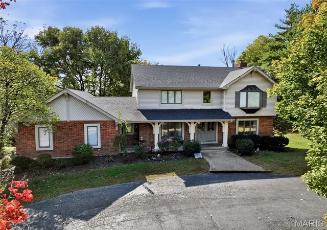 Photo 1 of Single family home for sale at 46 Forest Lake Ct, Saint Charles, MO 63301 | MLS# MIS26065810 | Listing updated on 2026-10-27