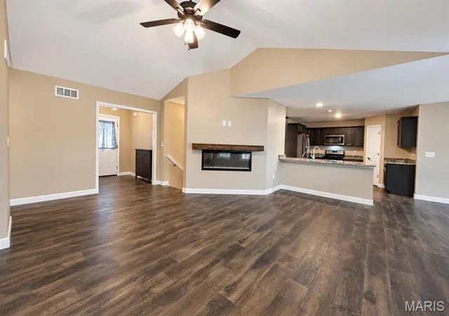Photo 4 of Single family home for sale at 608 Monarch Dr, O Fallon, IL 62269 | MLS# MIS26065821 | Listing updated on 2026-10-29