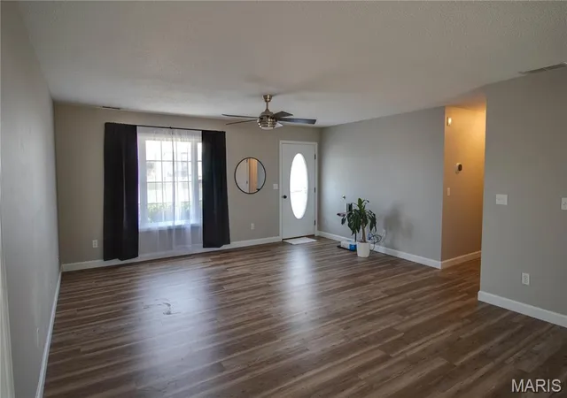Photo 3 of Single family home for sale at 1207 Beaty Mound Rd, Jerseyville, IL 62052 | MLS# MIS26065829 | Listing updated on 2026-10-13