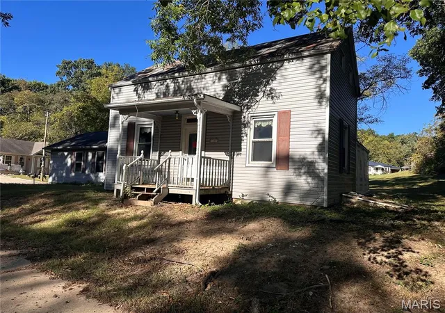 Photo 9 of Single family home for sale at 1001 Olive St, New Haven, MO 63068 | MLS# MIS26065842 | Listing updated on 2026-10-14