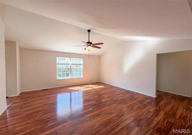 Photo 1 of Single family home for sale at 897 Stone Gate Dr, De Soto, MO 63020 | MLS# MIS26065848 | Listing updated on 2026-10-14