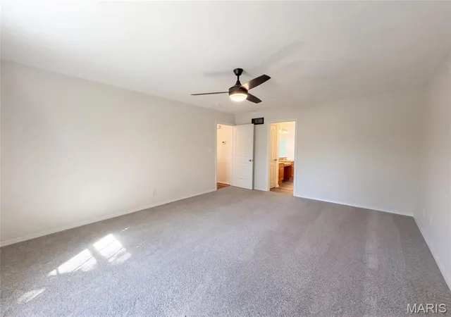 Photo 3 of Single family home for sale at 897 Stone Gate Dr, De Soto, MO 63020 | MLS# MIS26065848 | Listing updated on 2026-10-14