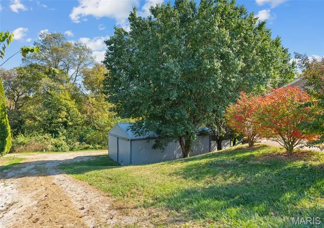 Photo 3 of Single family home for sale at 266 Lower St, Augusta, MO 63332 | MLS# MIS26065849 | Listing updated on 2026-10-29
