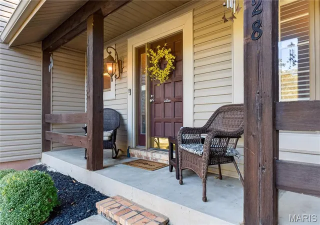 Photo 3 of Single family home for sale at 428 Sundowner Ridge Ct, Wildwood, MO 63011 | MLS# MIS26065860 | Listing updated on 2026-10-22