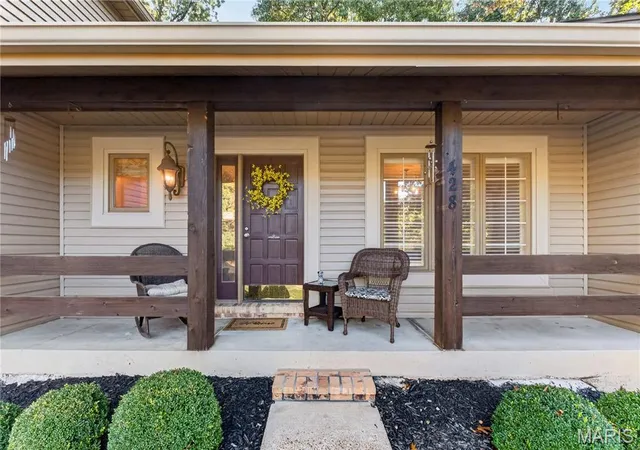 Photo 4 of Single family home for sale at 428 Sundowner Ridge Ct, Wildwood, MO 63011 | MLS# MIS26065860 | Listing updated on 2026-10-22