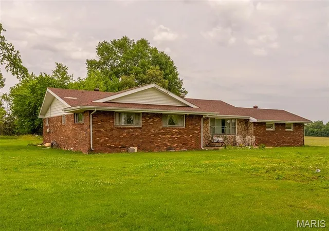 Photo 1 of Single family home for sale at 1207 State Route 14, Mulkeytown, IL 62865 | MLS# MIS26065863 | Listing updated on 2026-10-19