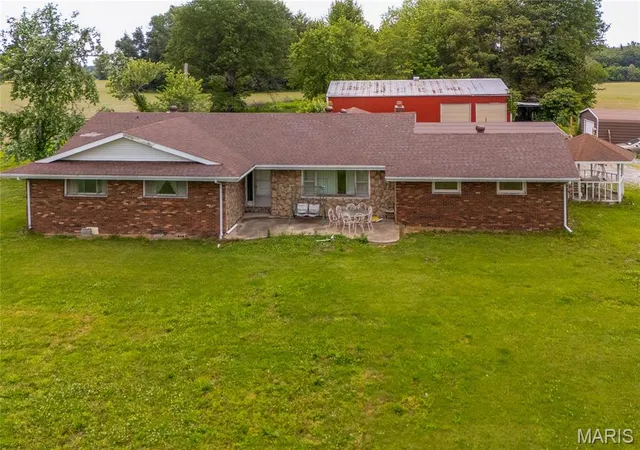 Photo 3 of Single family home for sale at 1207 State Route 14, Mulkeytown, IL 62865 | MLS# MIS26065863 | Listing updated on 2026-10-19