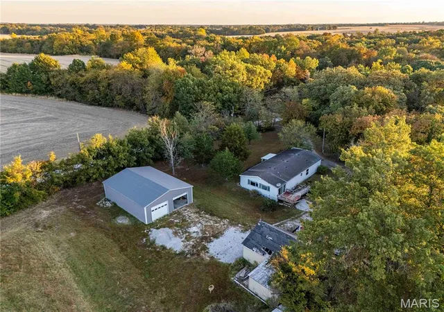 Photo 3 of House for sale at 228 Logan Rd, Silex, MO 63377 | MLS# MIS26065867 | Listing updated on 2026-10-13