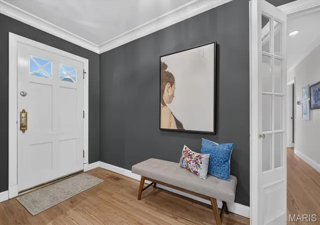 Photo 3 of Single family home for sale at 1136 Ridgelynn Dr, Saint Louis, MO 63124 | MLS# MIS26065869 | Listing updated on 2026-10-20