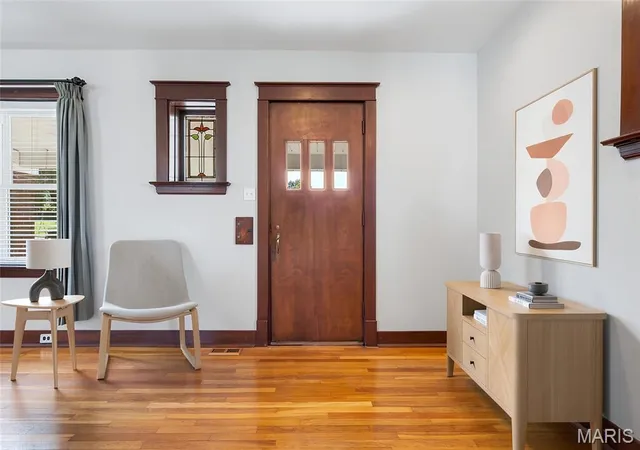 Photo 2 of Sale Pending at 6711 Marquette Ave, Saint Louis, MO 63139 | MLS# MIS26065871 | Listing updated on 2026-10-26