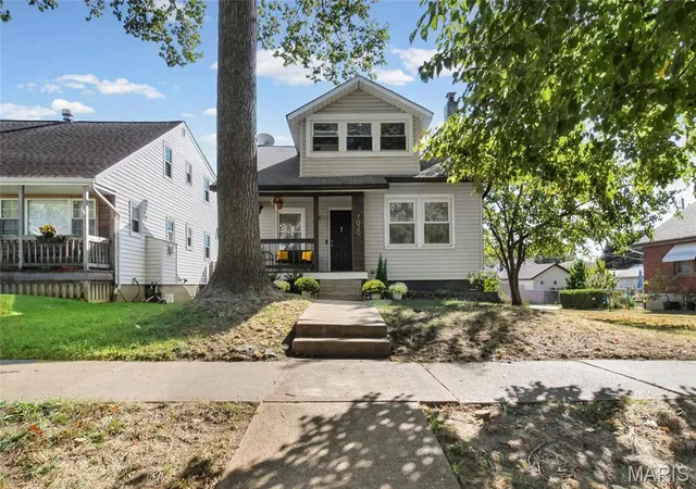 Photo 1 of Single family home for sale at 7020 Sutherland Ave, Saint Louis, MO 63109 | MLS# MIS26065872 | Listing updated on 2026-10-19
