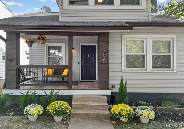 Photo 2 of Single family home for sale at 7020 Sutherland Ave, Saint Louis, MO 63109 | MLS# MIS26065872 | Listing updated on 2026-10-19