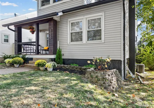 Photo 3 of Single family home for sale at 7020 Sutherland Ave, Saint Louis, MO 63109 | MLS# MIS26065872 | Listing updated on 2026-10-19