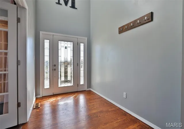 Photo 3 of Single family home for sale at 113 Heritage Trl, Moro, IL 62067 | MLS# MIS26065879 | Listing updated on 2026-10-22