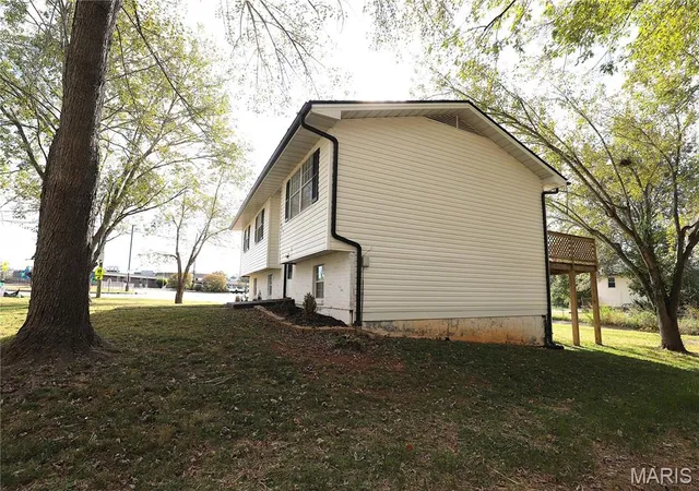 Photo 2 of Single family home for sale at 626 Edward St, Farmington, MO 63640 | MLS# MIS26065884 | Listing updated on 2026-10-16