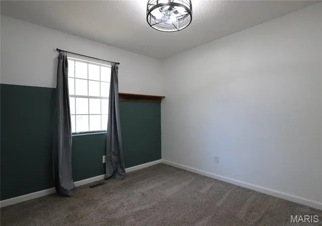 Photo 3 of Single family home for sale at 626 Edward St, Farmington, MO 63640 | MLS# MIS26065884 | Listing updated on 2026-10-16