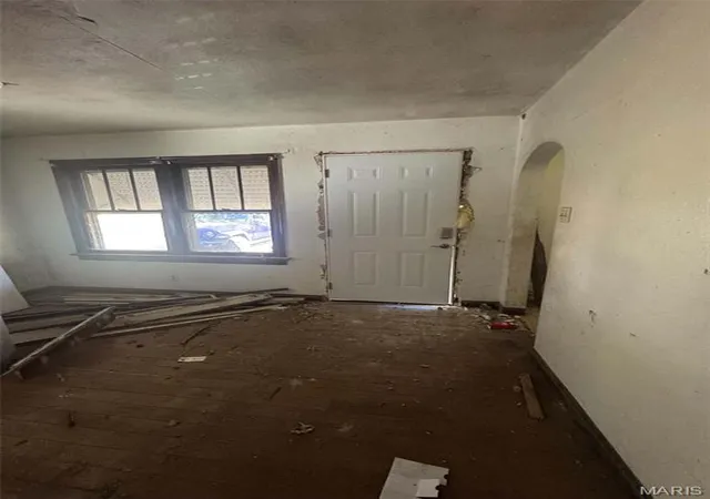 Photo 1 of Single family home for sale at 9823 Green Valley Dr, Saint Louis, MO 63136 | MLS# MIS26065897 | Listing updated on 2026-10-23