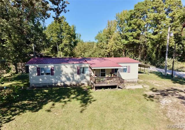 Photo 4 of Manufactured home for sale at 897 County Rd 605, Poplar Bluff, MO 63901 | MLS# MIS26065903 | Listing updated on 2026-10-14