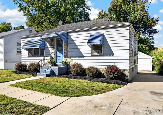 Photo 3 of Single family home for sale at 3625 Boswell Ave, Saint Louis, MO 63114 | MLS# MIS26065910 | Listing updated on 2026-10-16
