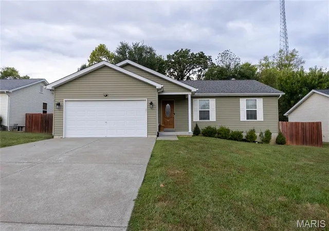 Single family home for sale at 33 Cuivre River Dr, Troy, MO 63379 | MLS# MIS26065920