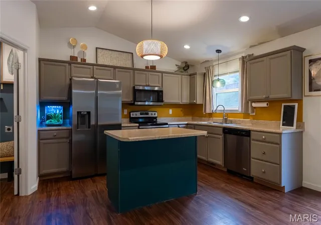 Photo 3 of Single family home for sale at 33 Cuivre River Dr, Troy, MO 63379 | MLS# MIS26065920 | Listing updated on 2026-10-15