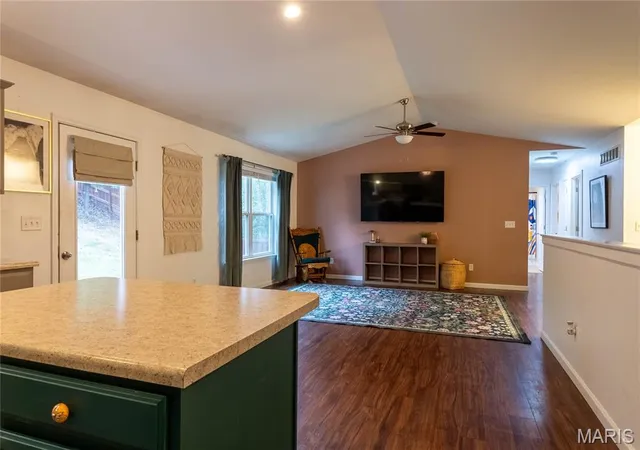Photo 4 of Single family home for sale at 33 Cuivre River Dr, Troy, MO 63379 | MLS# MIS26065920 | Listing updated on 2026-10-15
