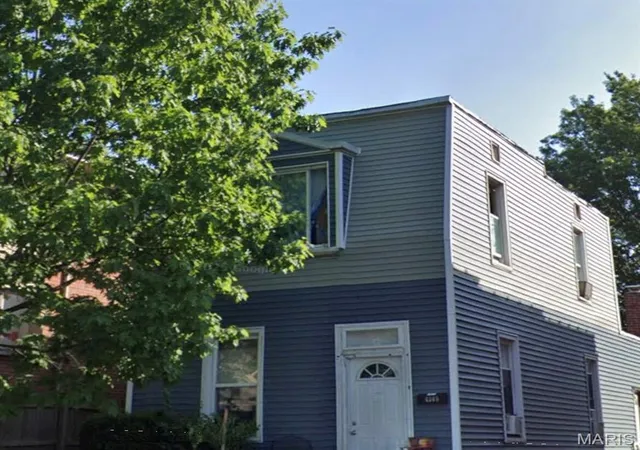 Photo 2 of Single family home for sale at 4245 Meramec St, Saint Louis, MO 63116 | MLS# MIS26065928 | Listing updated on 2026-10-15