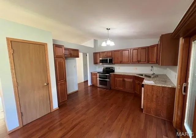 Photo 4 of Single family home for sale at 207 Serenity Pl Ct, Pacific, MO 63069 | MLS# MIS26065931 | Listing updated on 2026-10-14