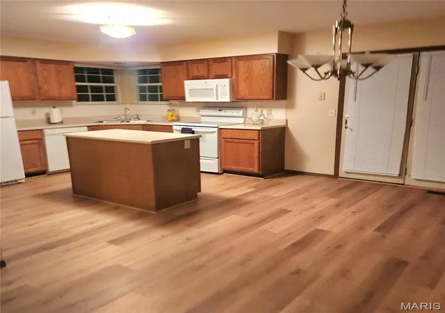 Photo 1 of Single family home for sale at 824 Brookwood Bnd Trl, Saint Peters, MO 63376 | MLS# MIS26065934 | Listing updated on 2026-10-18