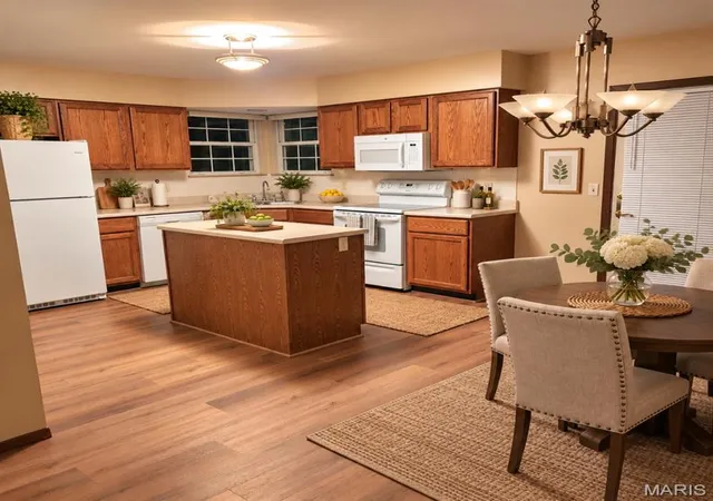 Photo 2 of Single family home for sale at 824 Brookwood Bnd Trl, Saint Peters, MO 63376 | MLS# MIS26065934 | Listing updated on 2026-10-18