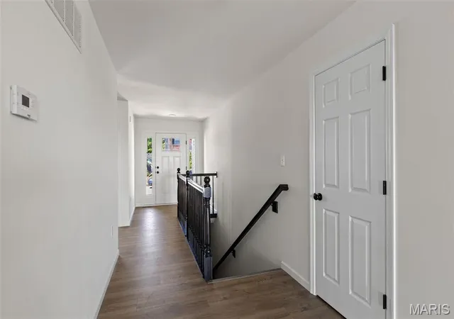 Photo 2 of Single family home for sale at 2619 River Blf Way, Florissant, MO 63031 | MLS# MIS26065939 | Listing updated on 2026-10-13