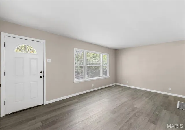 Photo 4 of Single family home for sale at 1546 Kappel Dr, Saint Louis, MO 63136 | MLS# MIS26065944 | Listing updated on 2026-10-28