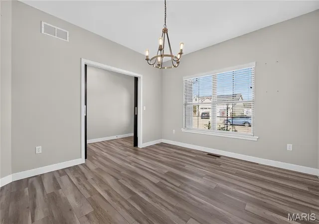 Photo 4 of Single family home for sale at 7116 Augusta Dr, Glen Carbon, IL 62034 | MLS# MIS26065949 | Listing updated on 2026-10-19