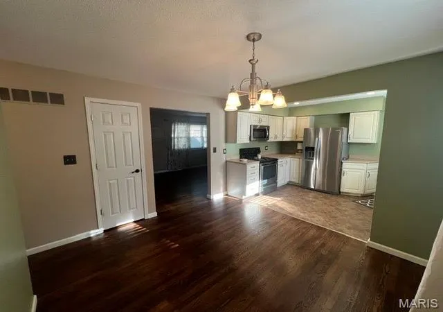Photo 4 of Single family home for sale at 220 Berry Dr, Gray Summit, MO 63039 | MLS# MIS26065964 | Listing updated on 2026-10-15